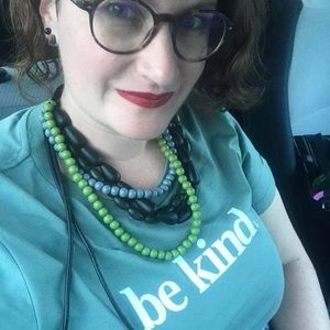 Meet your Posher, Lizzie